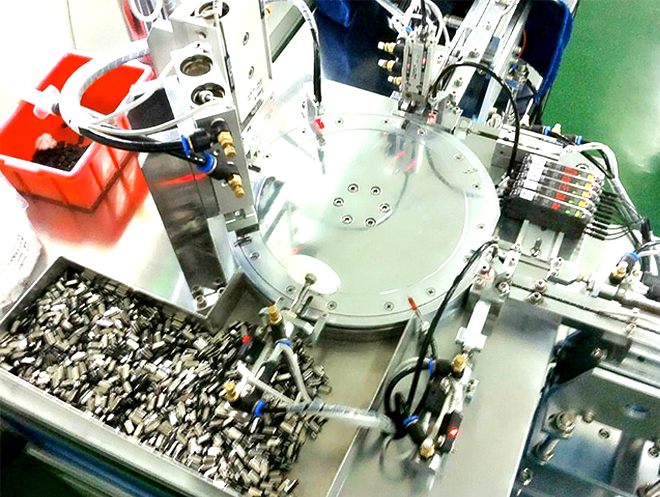 1503904099.png 多工位組裝機1.png