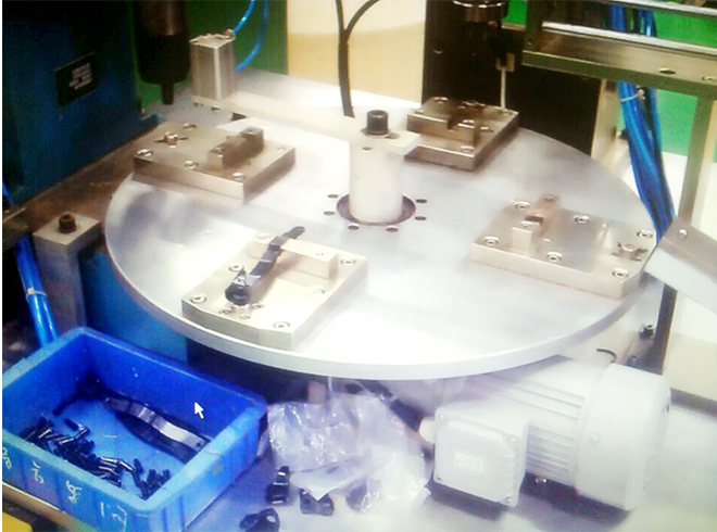 1503904627.png 轉(zhuǎn)盤式攻牙2鉆孔.png